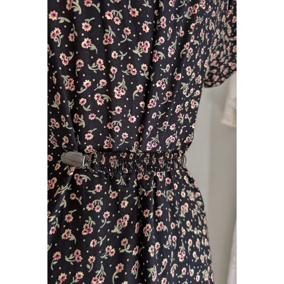 Vintage Black Floral Cinch Waist Flowy Maxi Length Dress - Picture 8 of 16